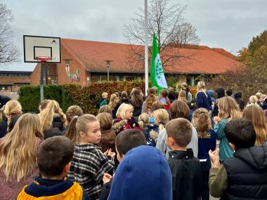 Grønt flag hejses